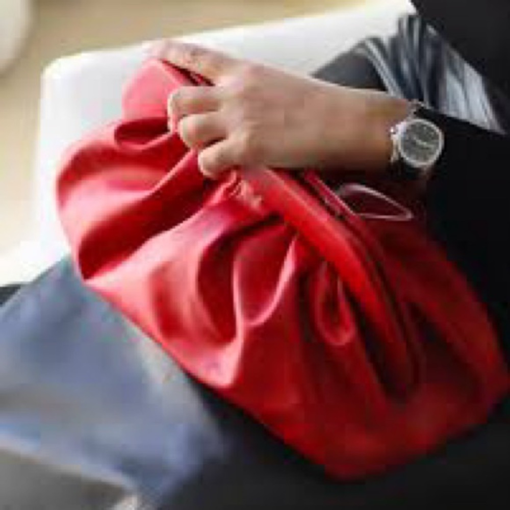 BADGLEY MISCHKA Ruched Convertible Clutch - Red NWT. Retails for $129. - Picture 2 of 9